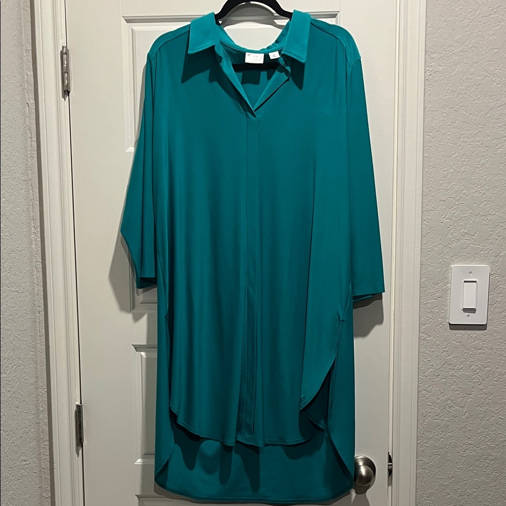 Women with Control Turquoise Tunic